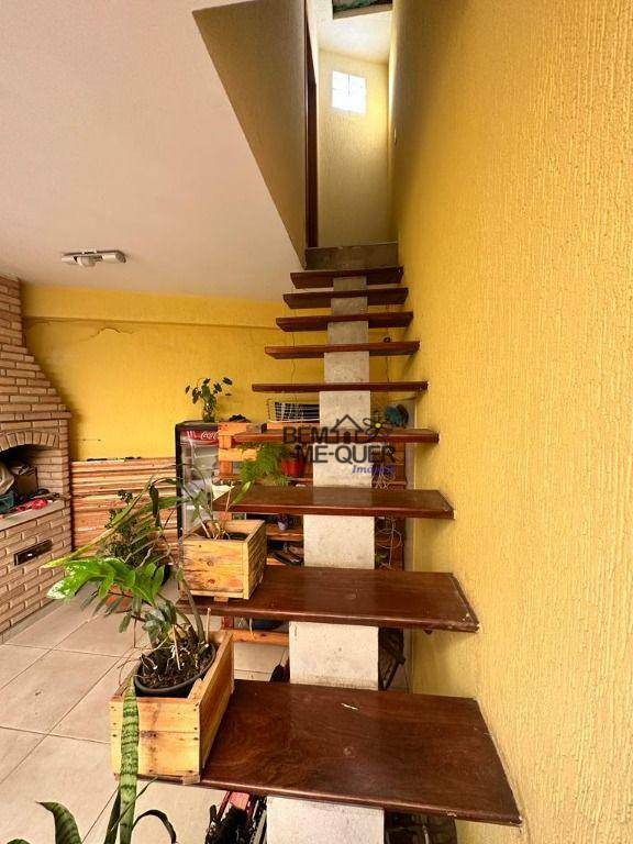 Sobrado à venda com 4 quartos, 241m² - Foto 12