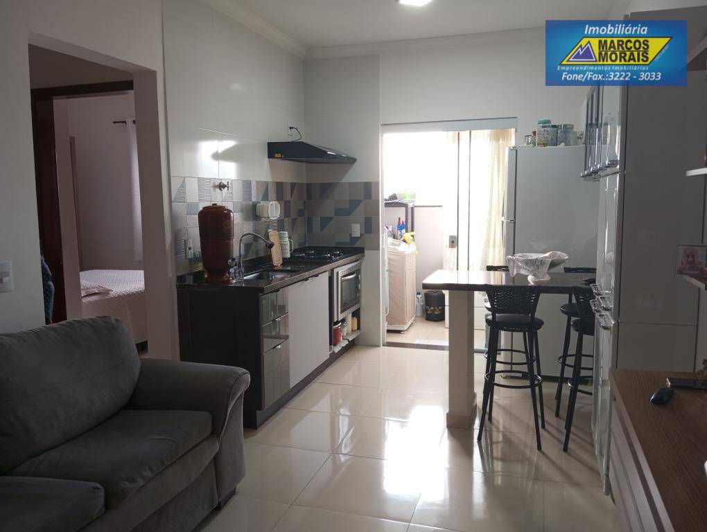 Apartamento à venda com 2 quartos, 56m² - Foto 3