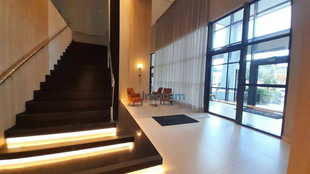 Apartamento para alugar com 3 quartos, 86m² - Foto 2