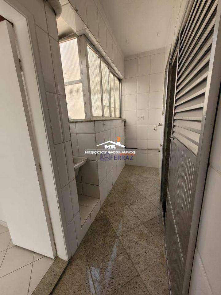 Apartamento à venda com 3 quartos, 120m² - Foto 18