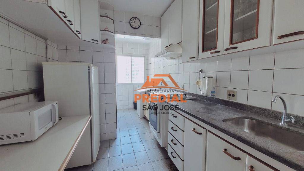 Apartamento à venda com 3 quartos, 87m² - Foto 13