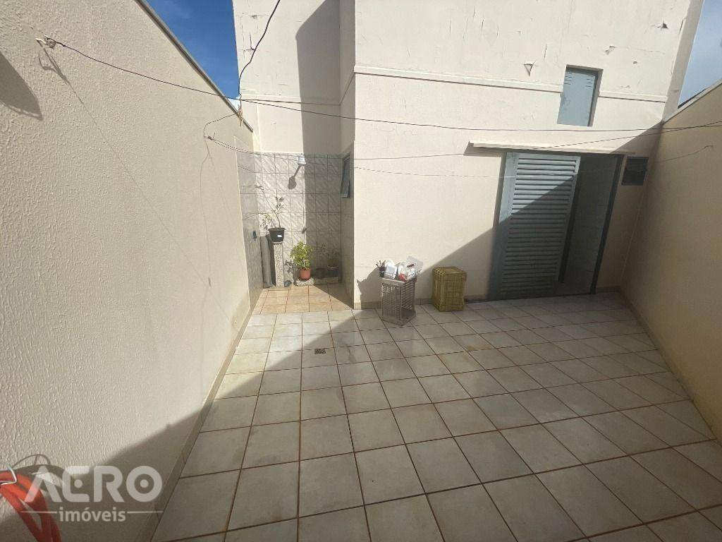 Casa à venda com 3 quartos, 161m² - Foto 35