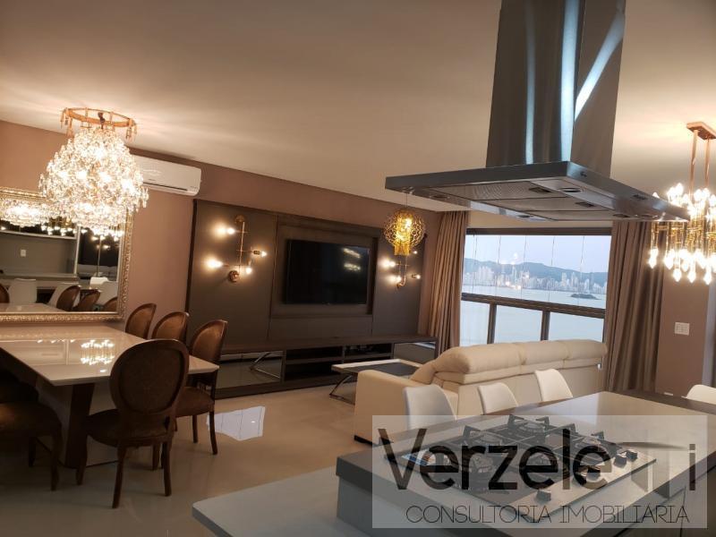 Apartamento à venda com 4 quartos, 183m² - Foto 2