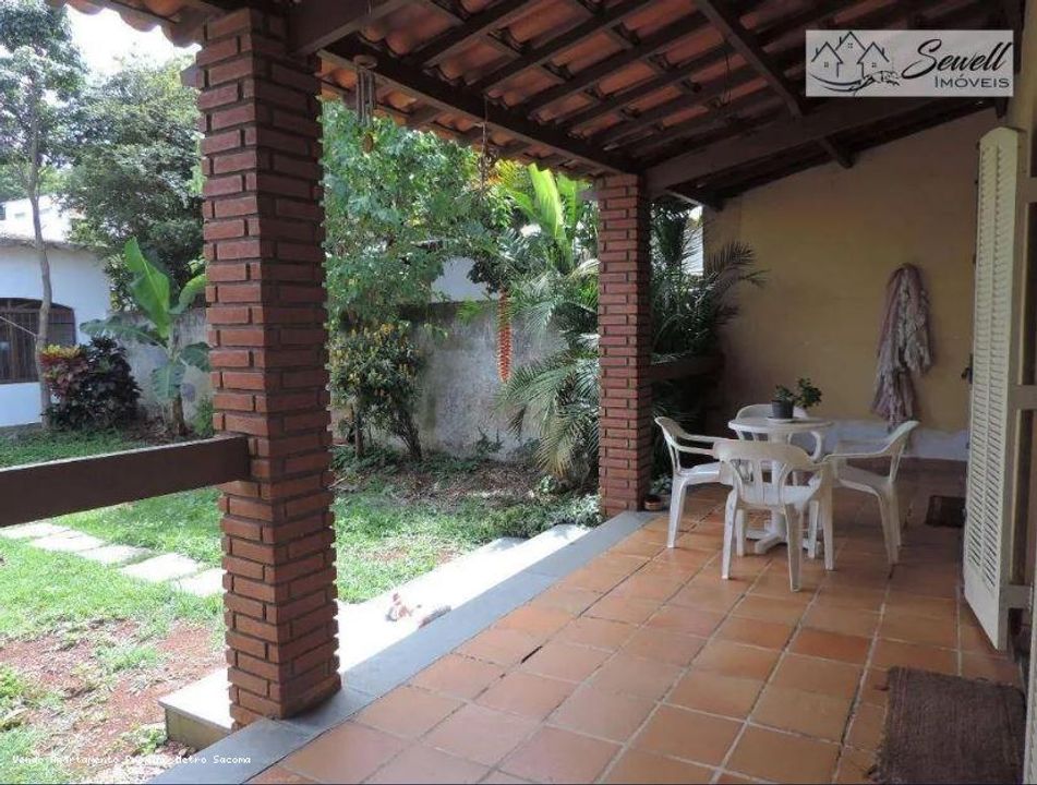 Casa à venda com 4 quartos, 270m² - Foto 15