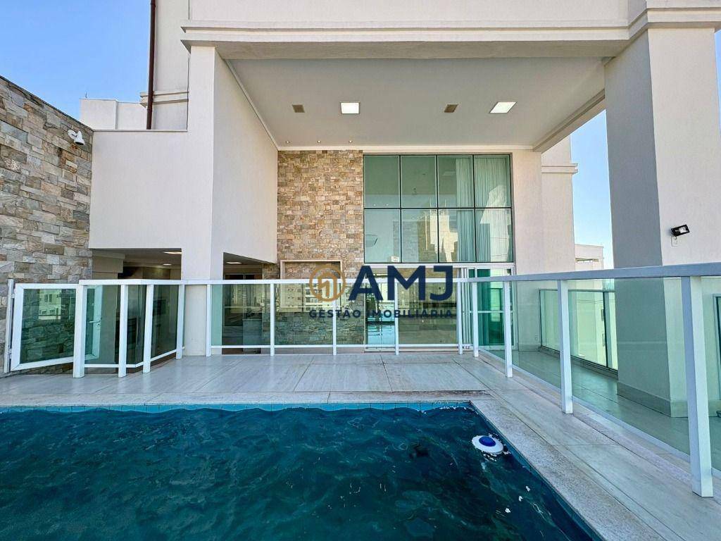 Cobertura à venda com 3 quartos, 420m² - Foto 1