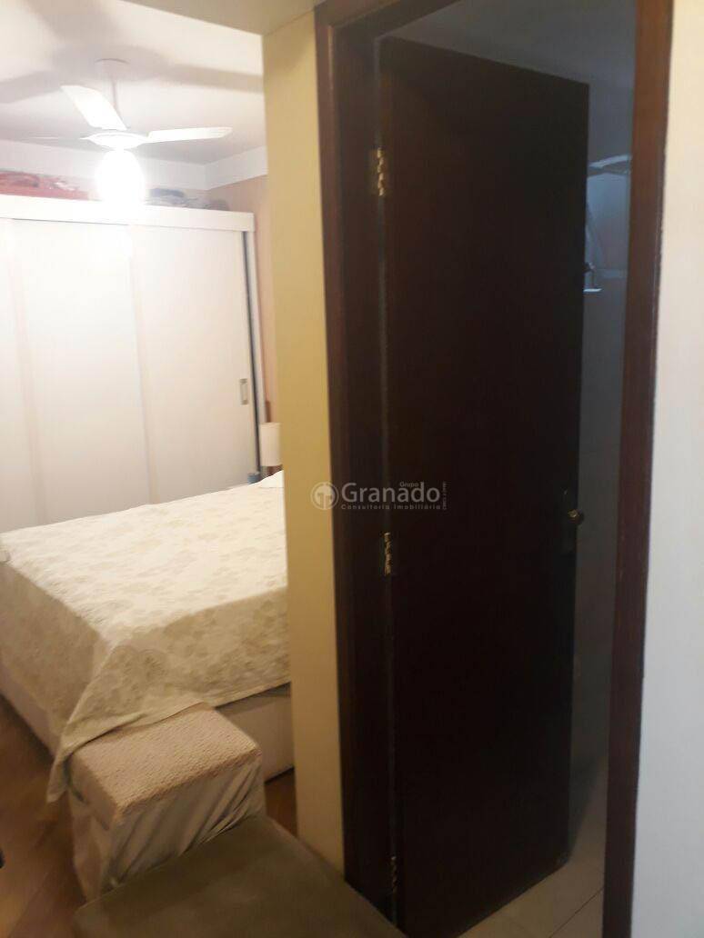 Apartamento à venda com 2 quartos, 64m² - Foto 5