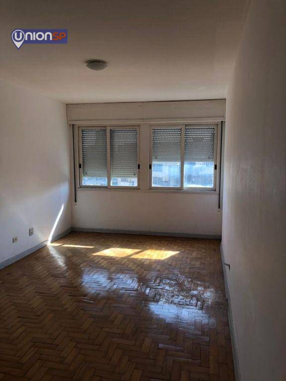 Apartamento à venda com 1 quarto, 61m² - Foto 2