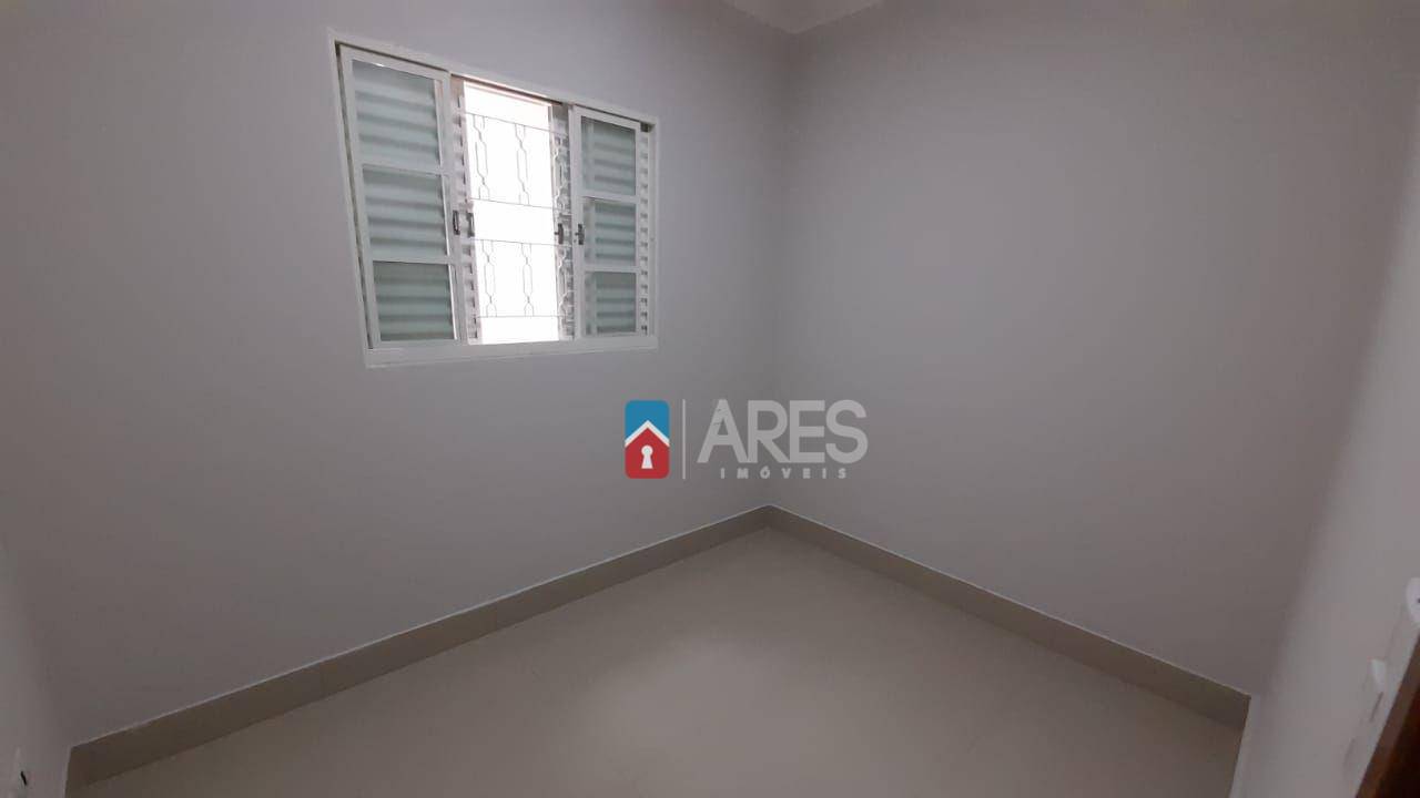 Casa à venda com 2 quartos, 100m² - Foto 9