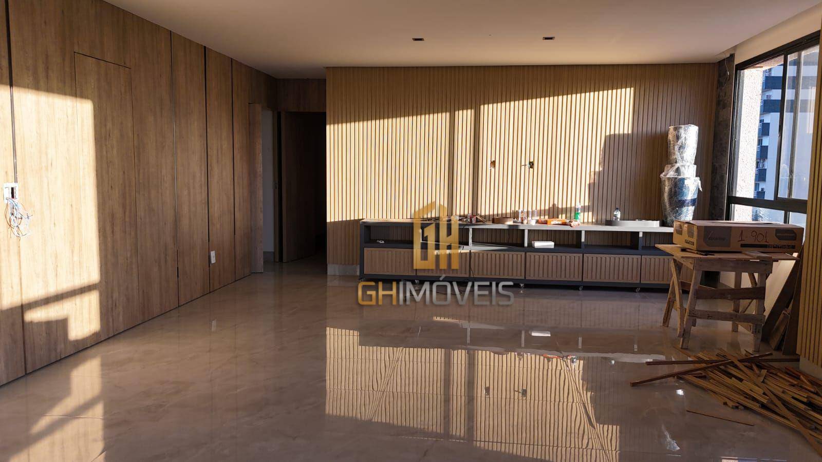 Apartamento à venda com 4 quartos, 237m² - Foto 3