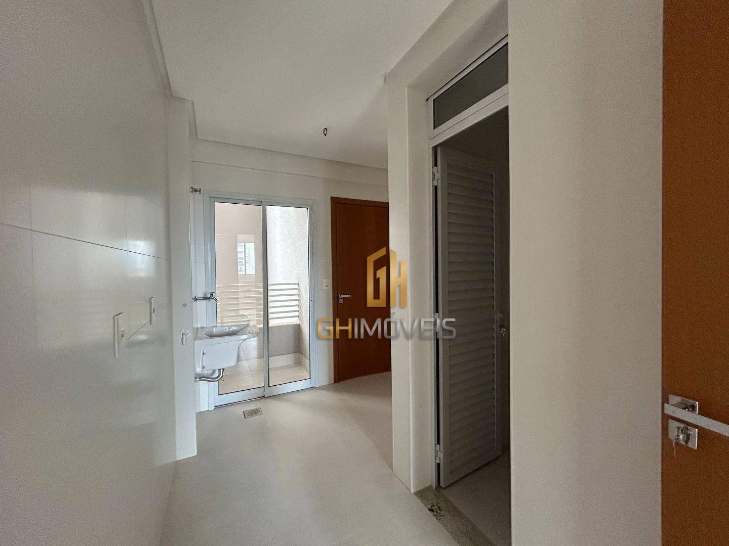 Apartamento à venda com 3 quartos, 155m² - Foto 12