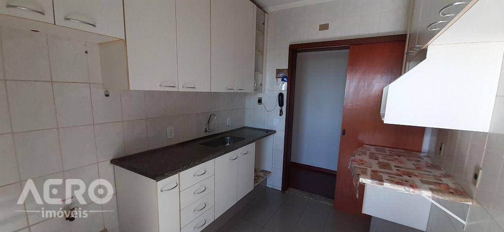 Apartamento à venda com 3 quartos, 90m² - Foto 3