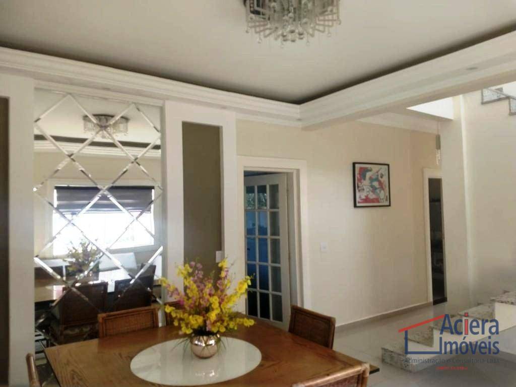 Casa de Condomínio à venda e aluguel com 5 quartos, 420m² - Foto 9
