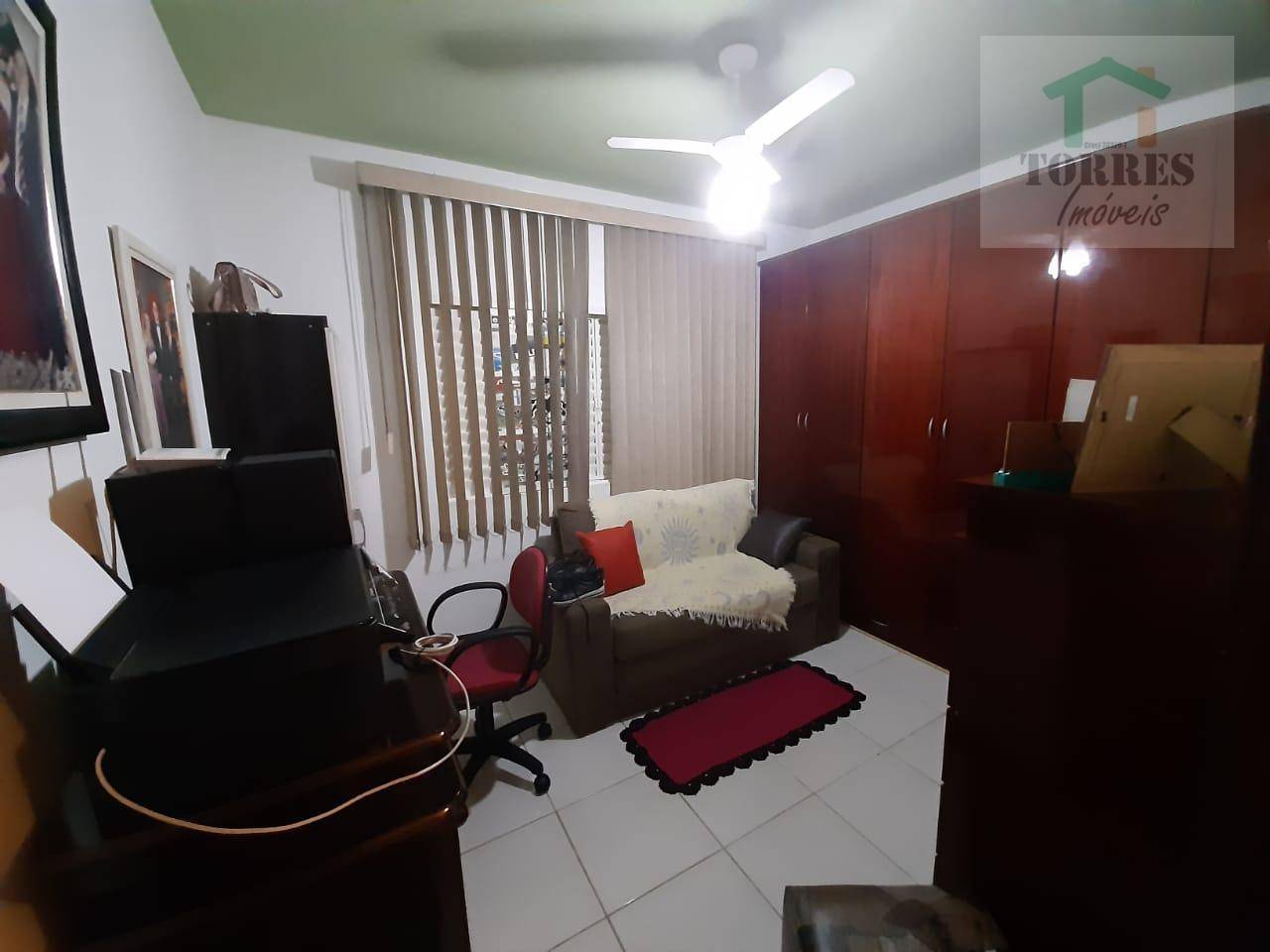 Casa à venda com 3 quartos, 197m² - Foto 15