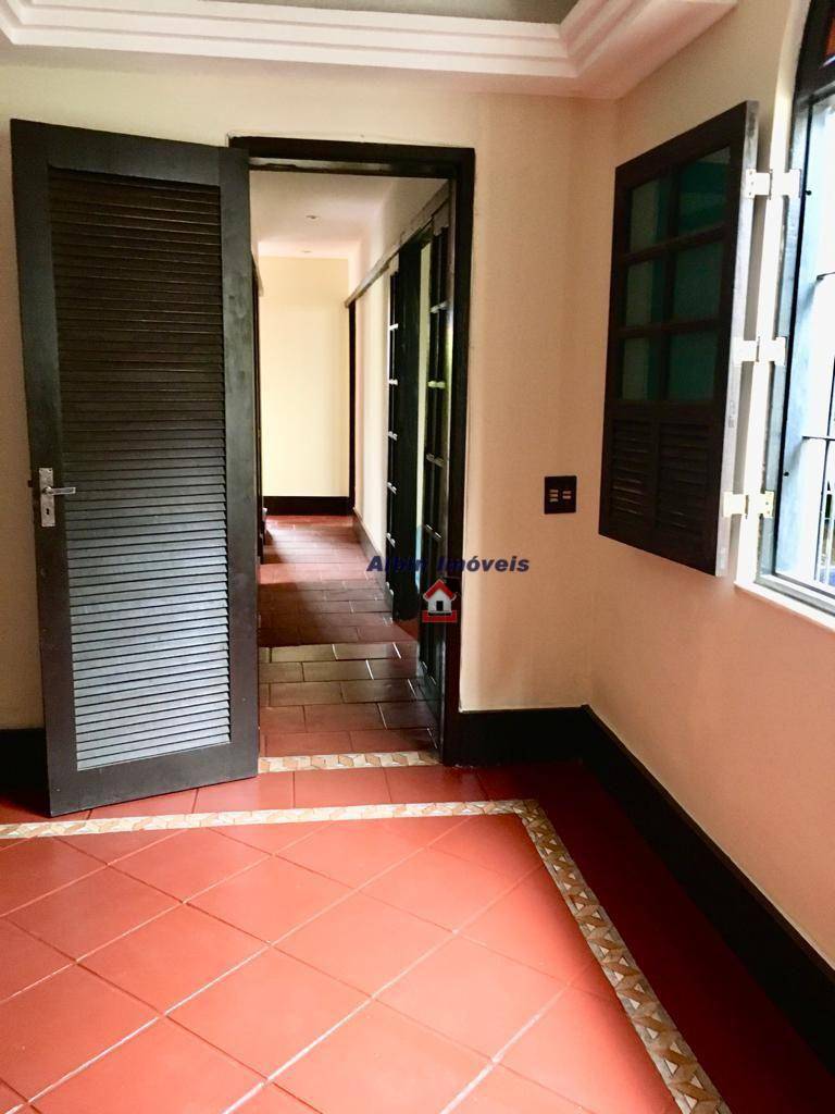 Casa à venda com 3 quartos, 130m² - Foto 8