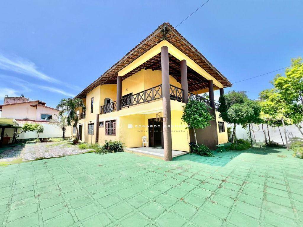 Casa à venda com 9 quartos, 521m² - Foto 2