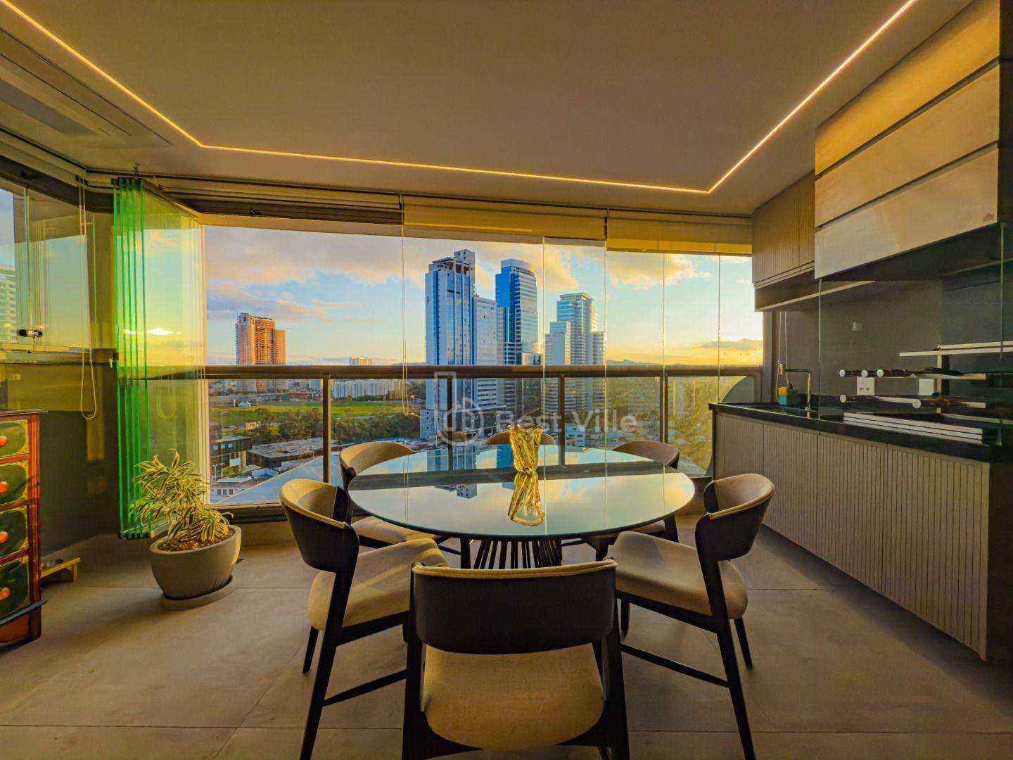 Apartamento à venda com 3 quartos, 123m² - Foto 1