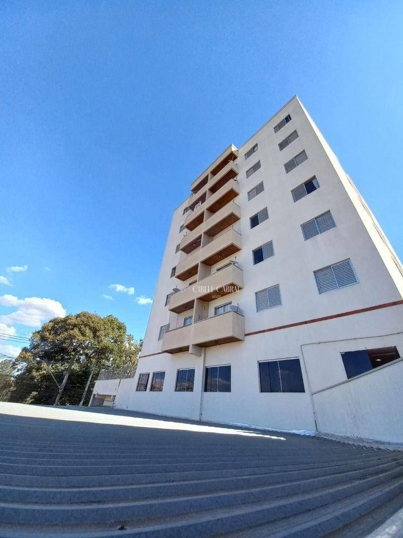 Apartamento à venda com 2 quartos, 73m² - Foto 2