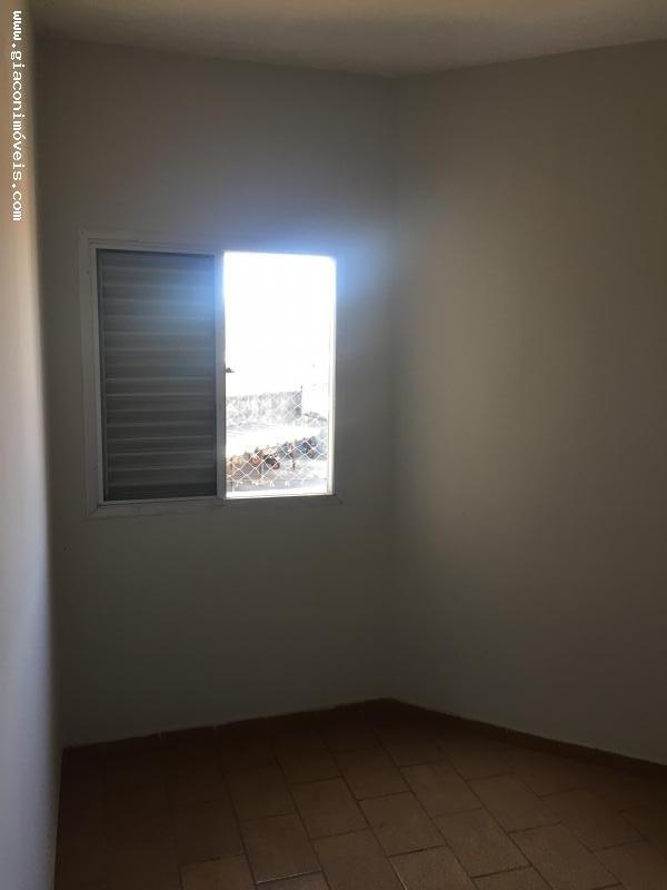 Apartamento à venda com 2 quartos, 55m² - Foto 4