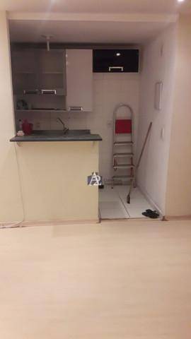 Apartamento à venda com 2 quartos, 52m² - Foto 6