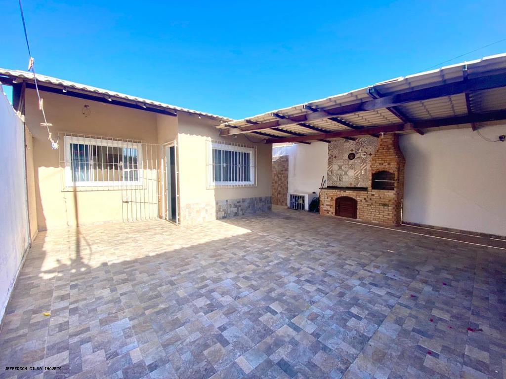 Casa à venda com 2 quartos, 60m² - Foto 1