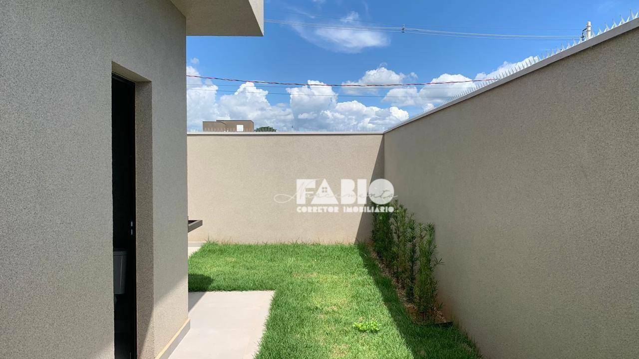 Casa à venda com 3 quartos, 120m² - Foto 14