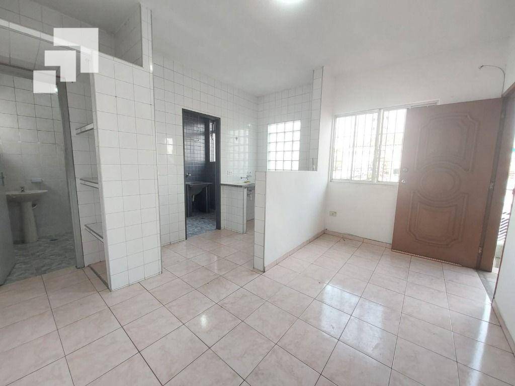 Casa para alugar com 1 quarto, 40m² - Foto 1