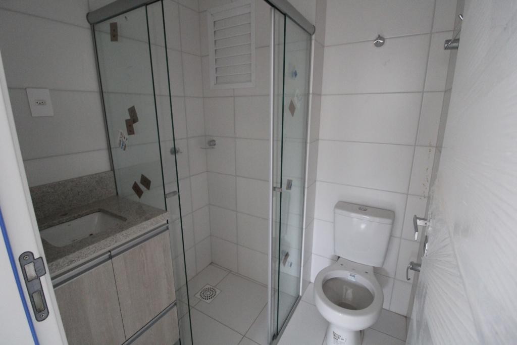 Apartamento à venda com 2 quartos, 58m² - Foto 6