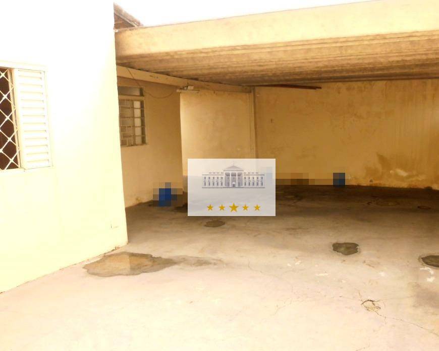 Casa à venda com 3 quartos, 258m² - Foto 11
