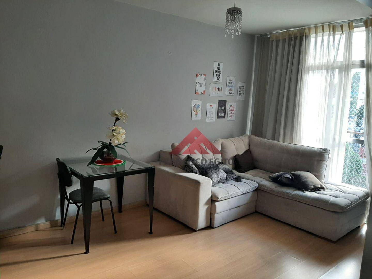 Apartamento à venda com 2 quartos, 62m² - Foto 3