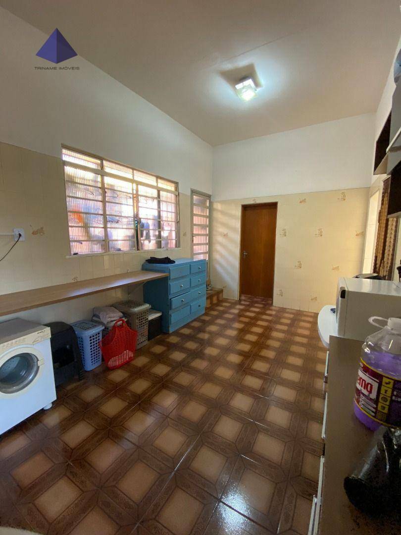 Casa à venda com 4 quartos, 300M2 - Foto 23