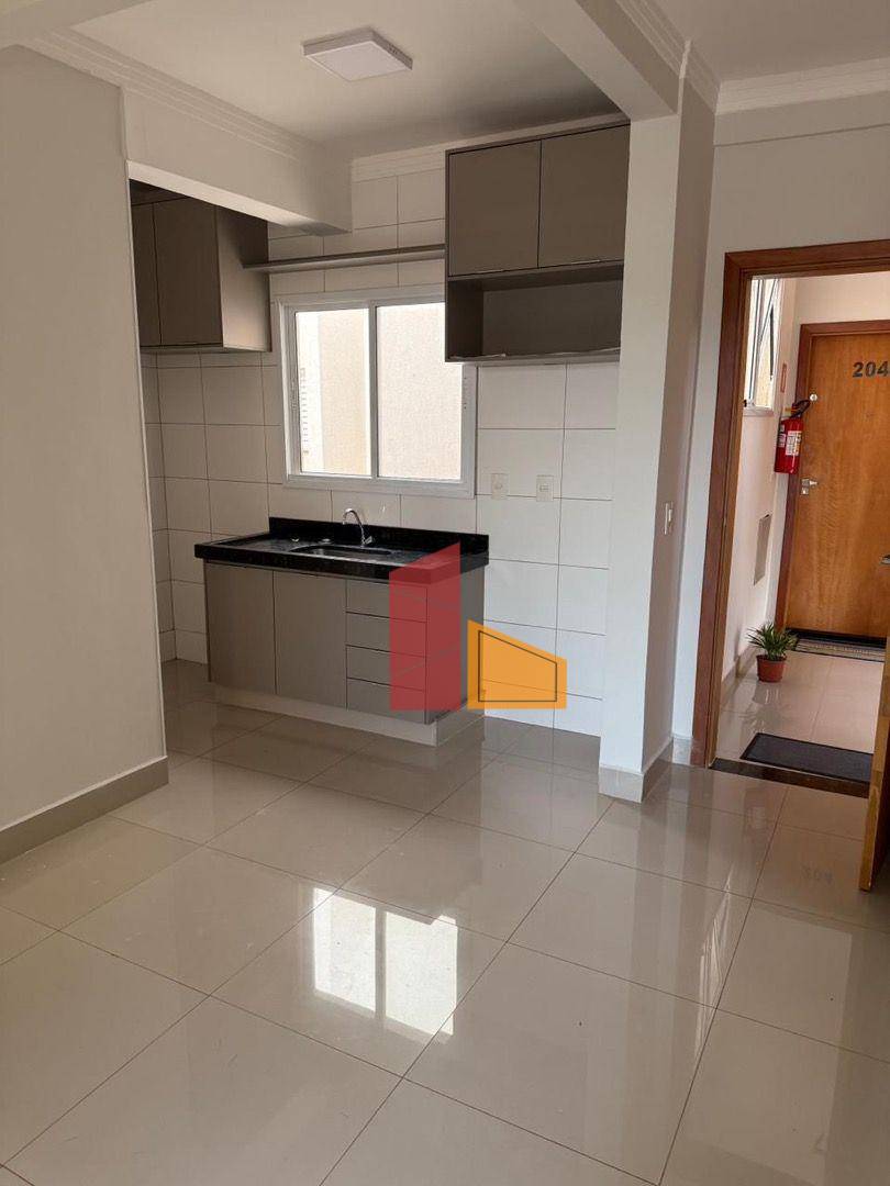 Apartamento à venda com 2 quartos, 64m² - Foto 1