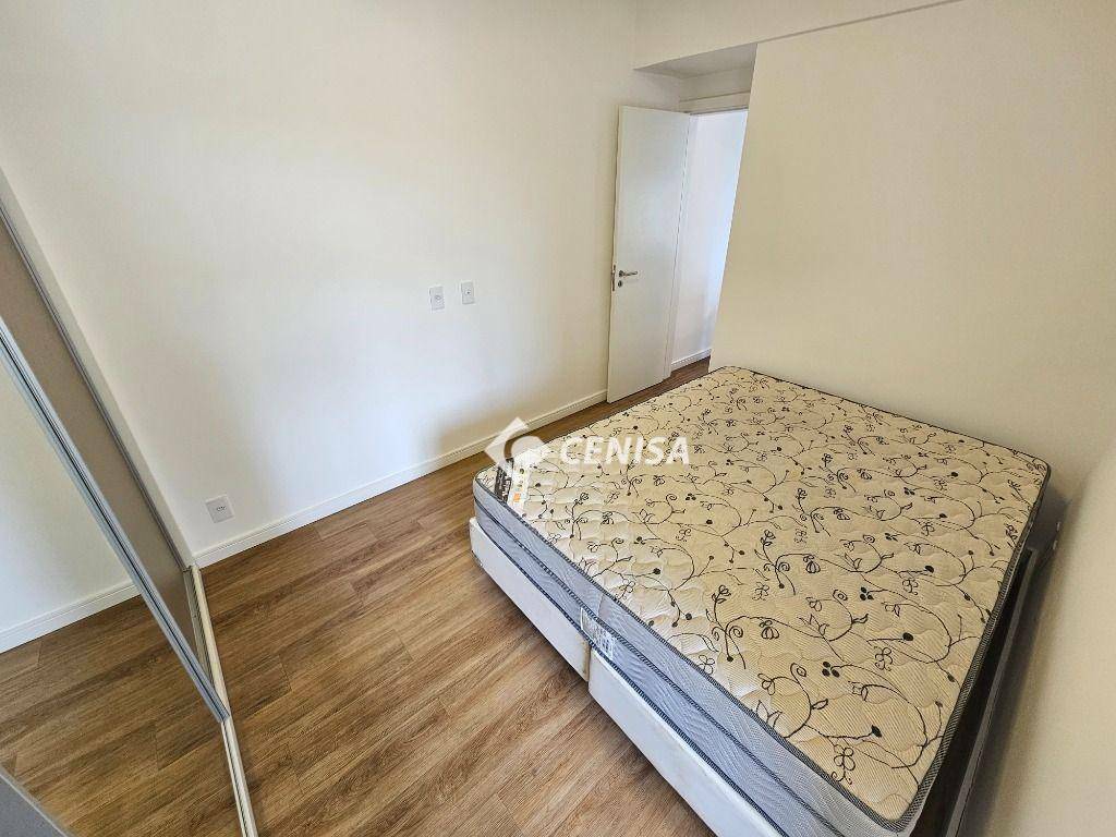 Apartamento para alugar com 1 quarto, 55m² - Foto 12