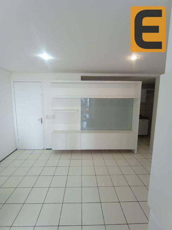 Apartamento para alugar com 2 quartos, 67m² - Foto 7