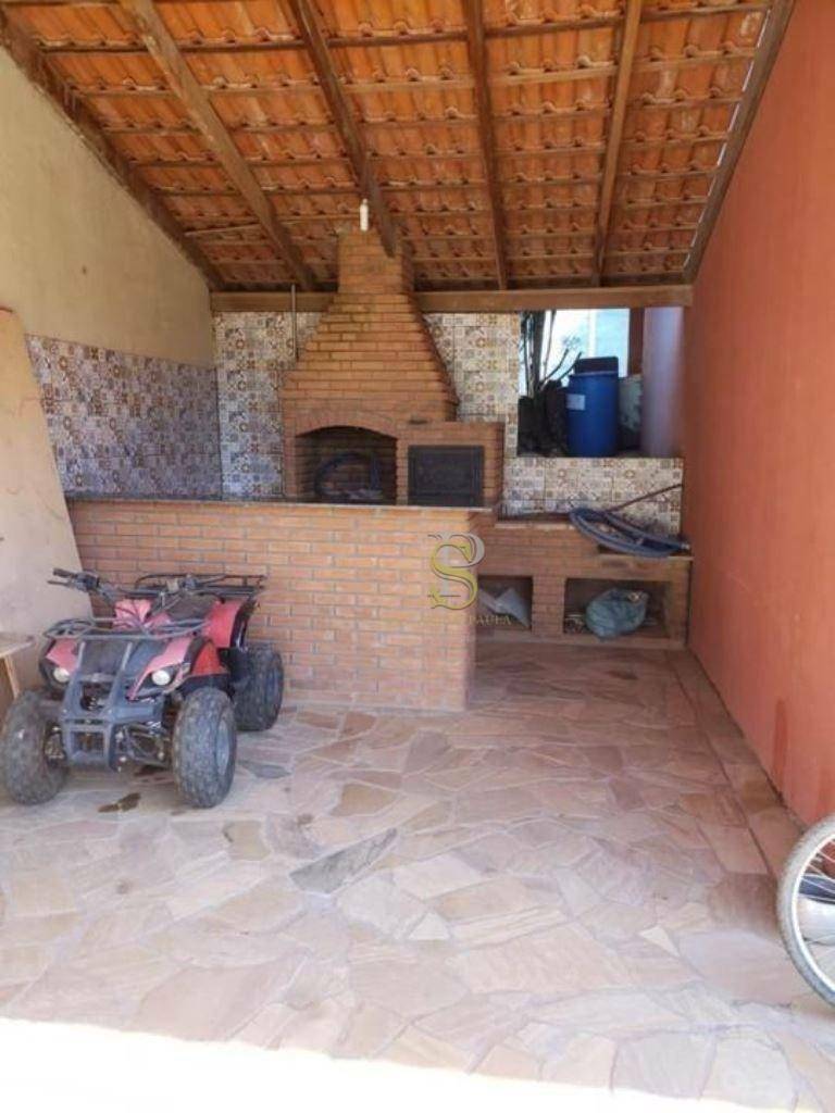 Chácara à venda com 3 quartos, 180m² - Foto 9