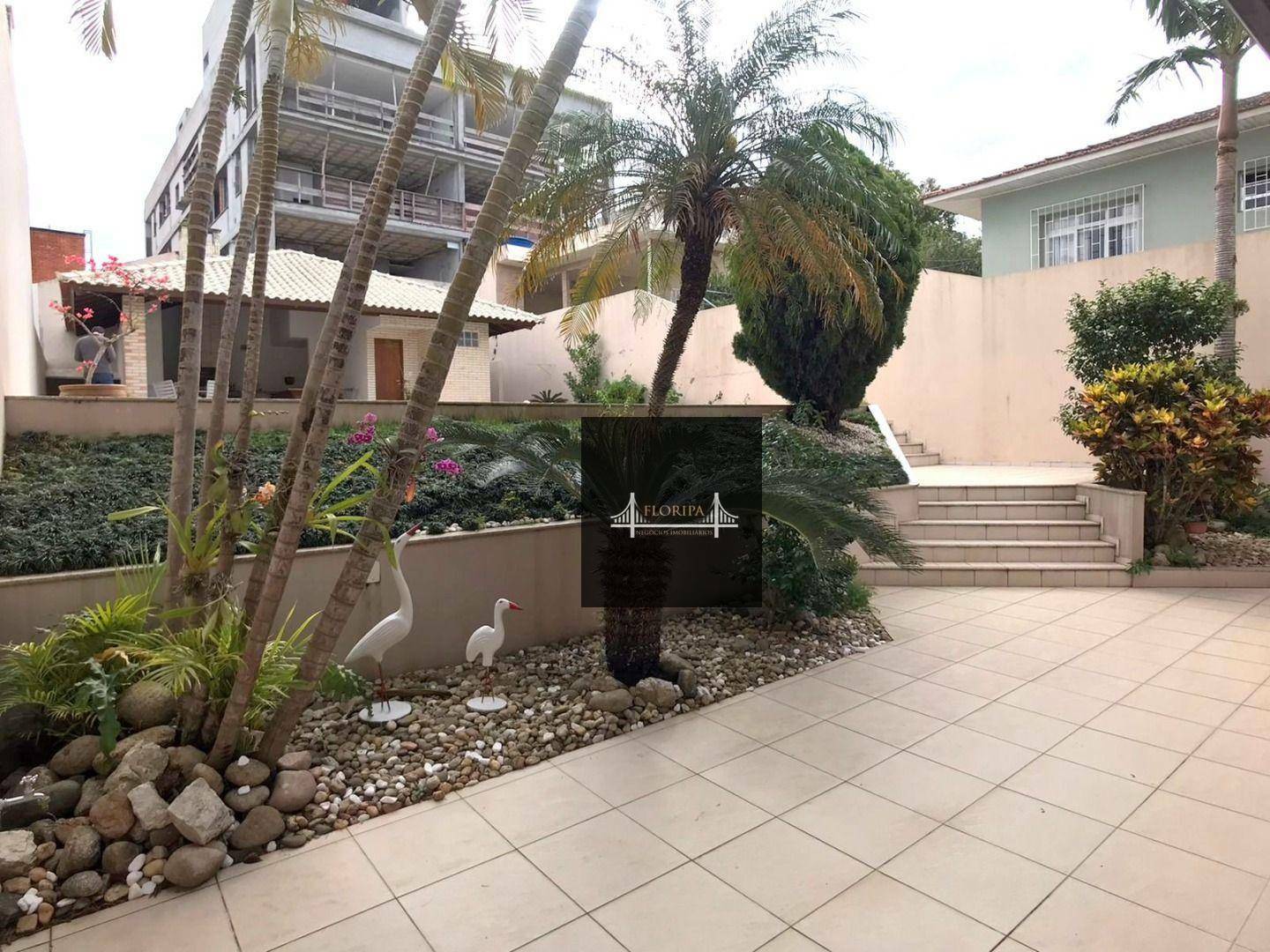 Casa à venda com 4 quartos, 325m² - Foto 20