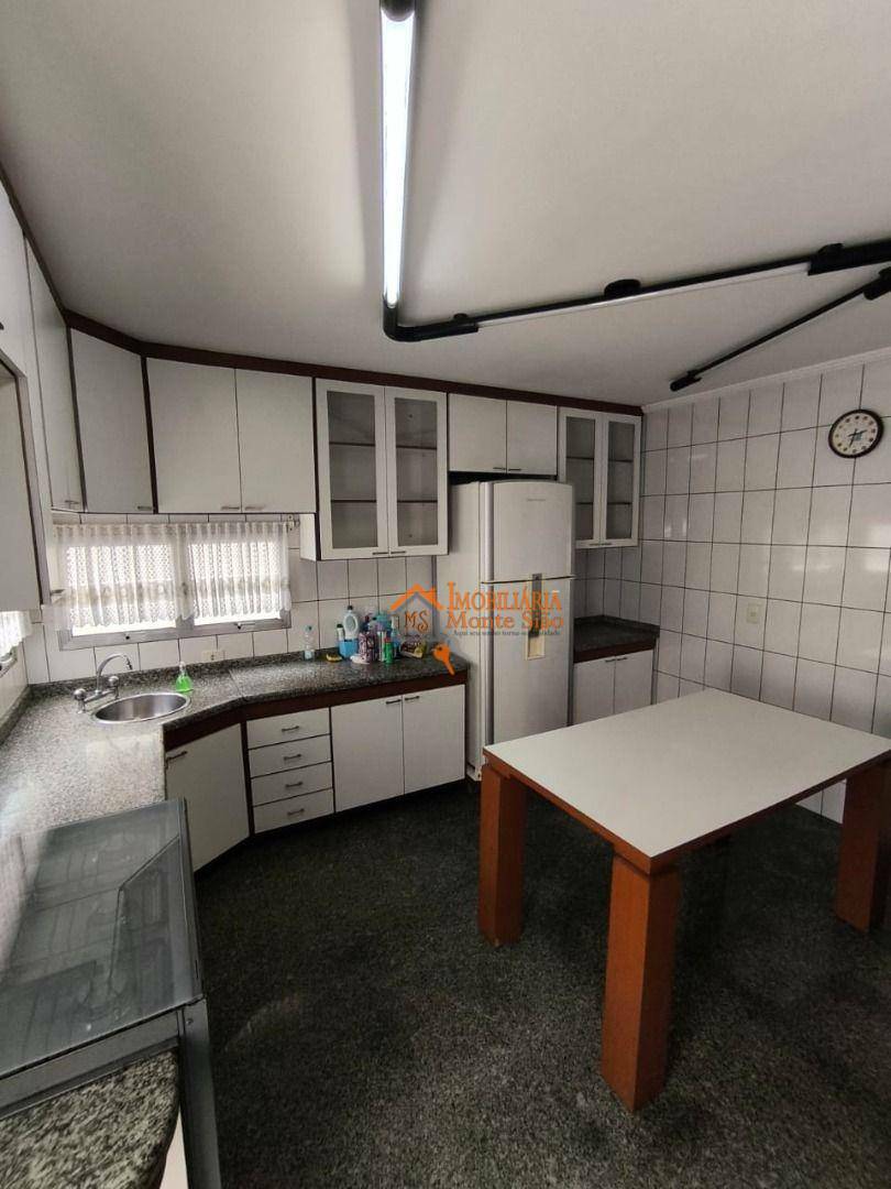 Sobrado à venda e aluguel com 3 quartos, 200m² - Foto 27