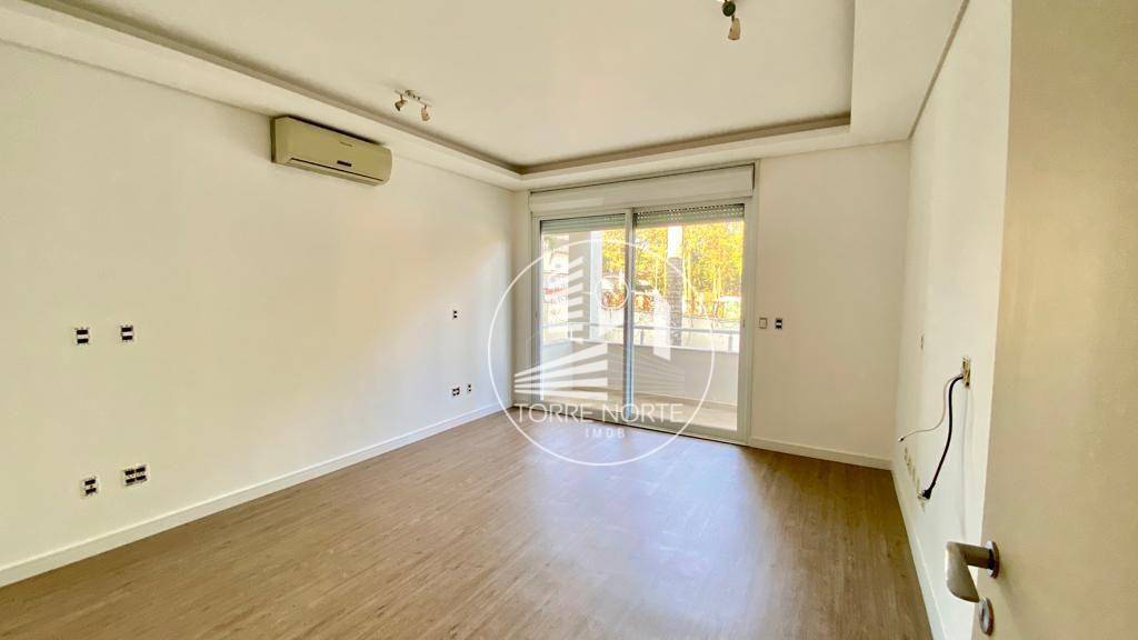 Sobrado à venda com 4 quartos, 640m² - Foto 35