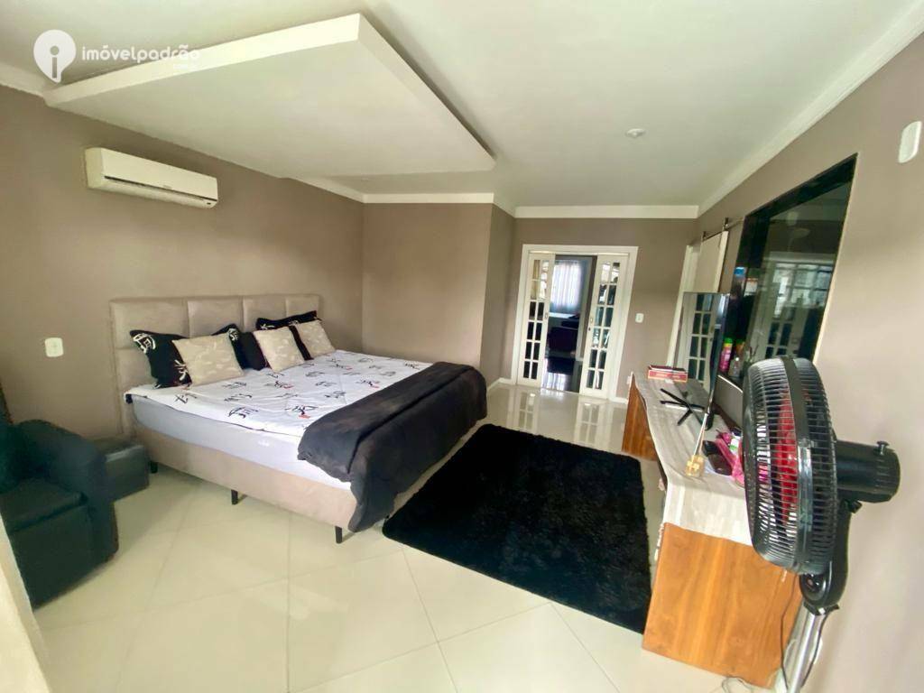 Casa à venda com 4 quartos, 360m² - Foto 5