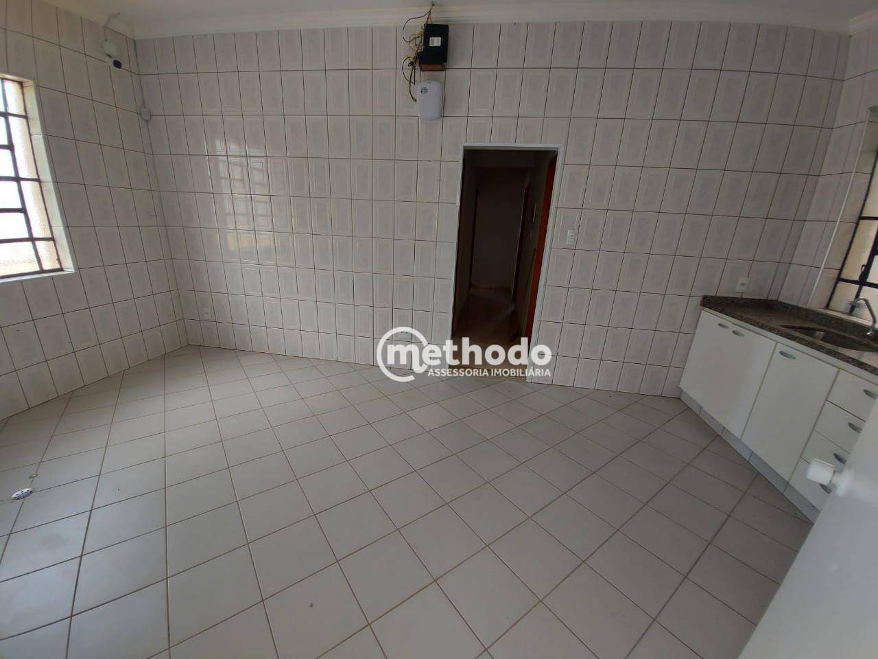 Casa para alugar com 3 quartos, 120m² - Foto 9