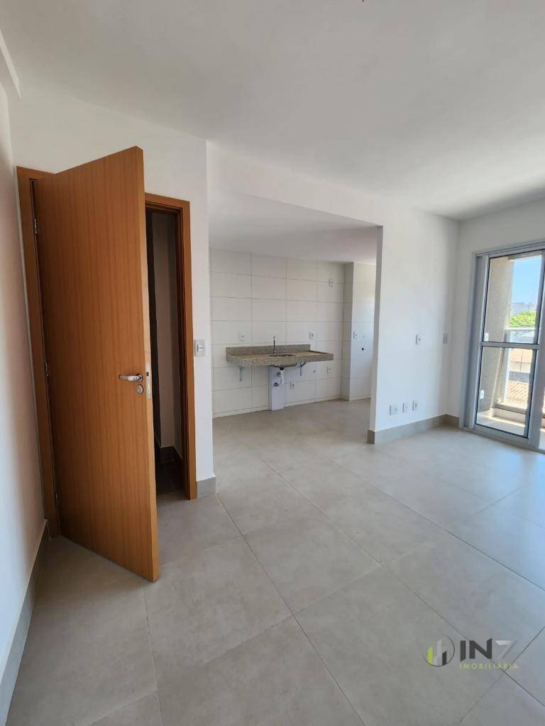 Apartamento à venda com 2 quartos, 60m² - Foto 2