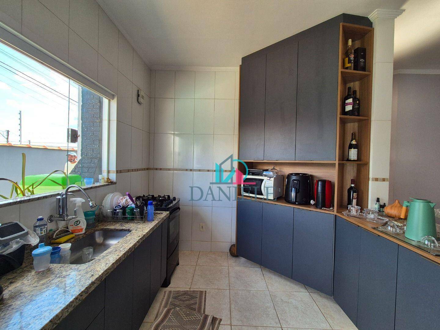 Casa à venda com 3 quartos, 102m² - Foto 6