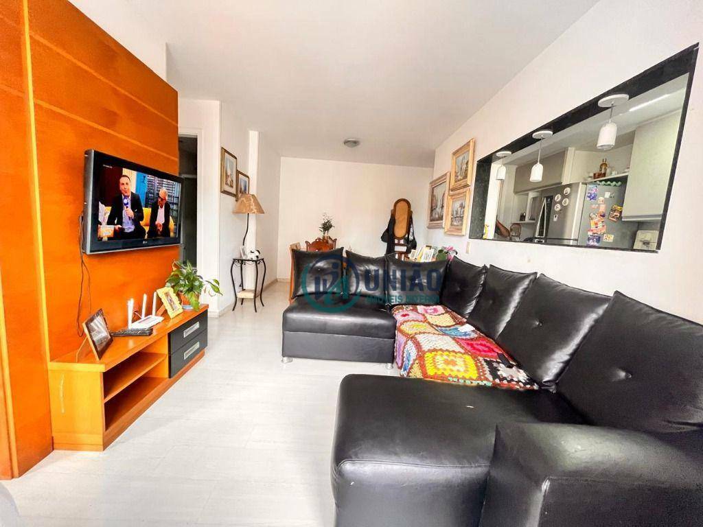 Apartamento à venda com 3 quartos, 70m² - Foto 7