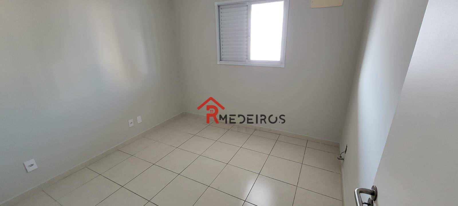 Apartamento à venda com 2 quartos, 75m² - Foto 9