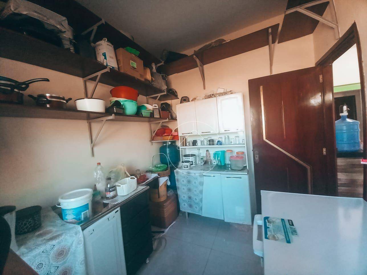 Casa à venda com 3 quartos, 300m² - Foto 31