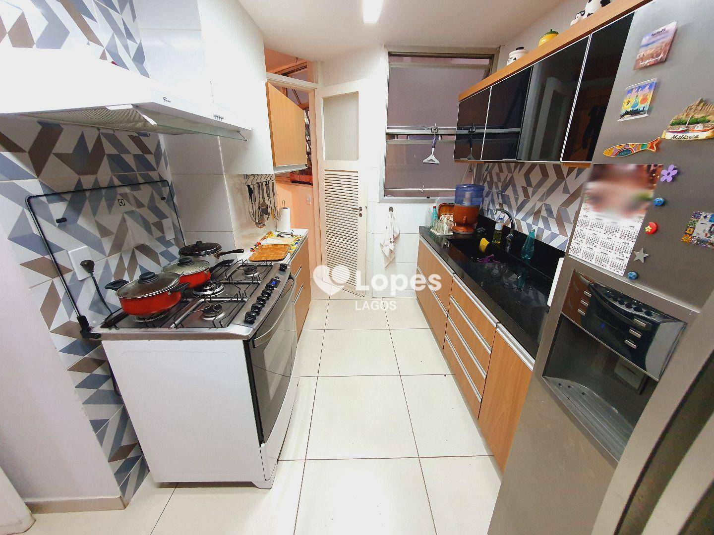 Apartamento à venda com 2 quartos, 75m² - Foto 9