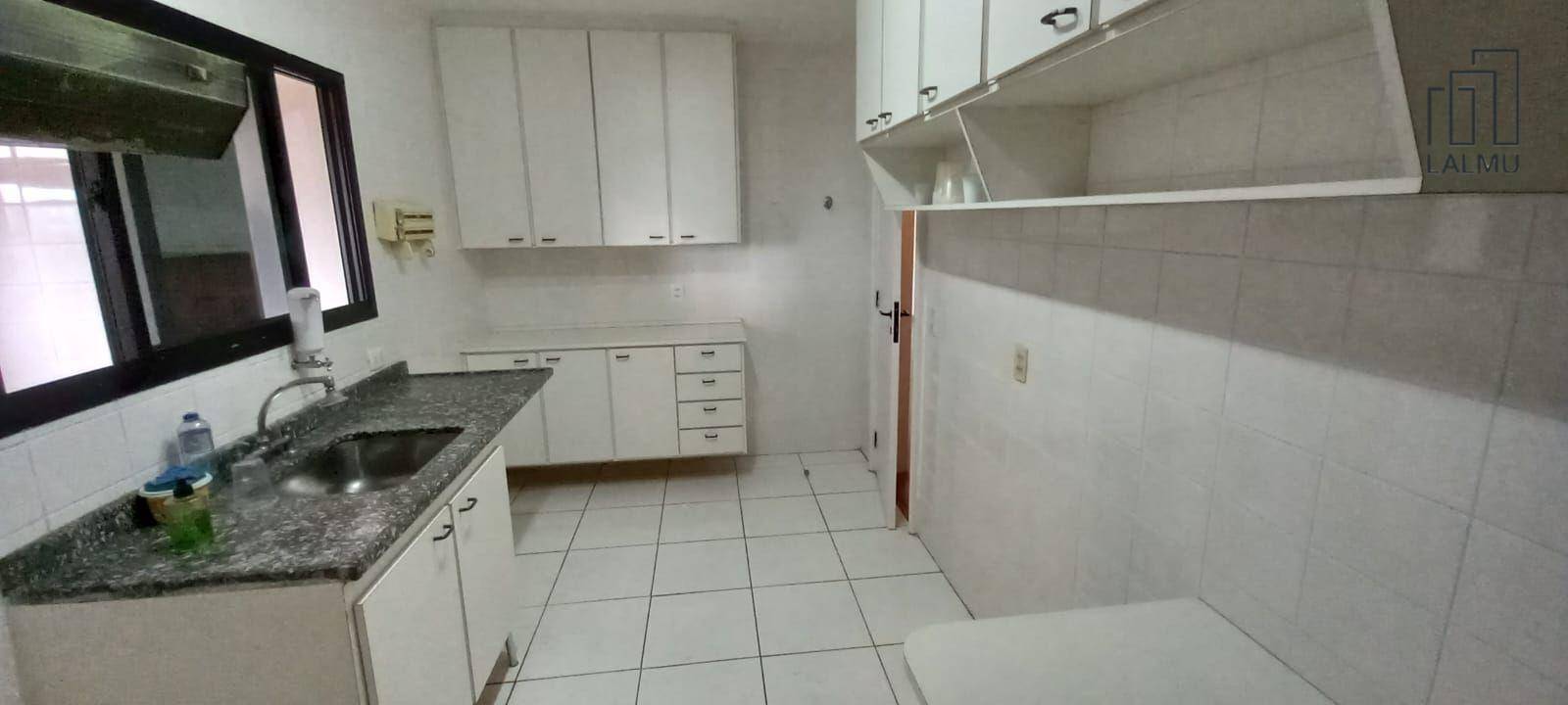 Apartamento para alugar com 4 quartos, 130m² - Foto 40