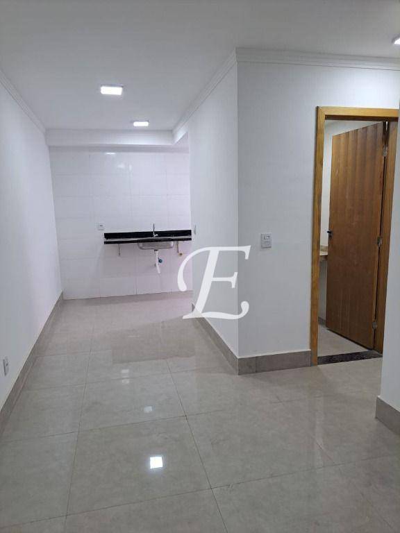 Apartamento à venda com 2 quartos, 37m² - Foto 2