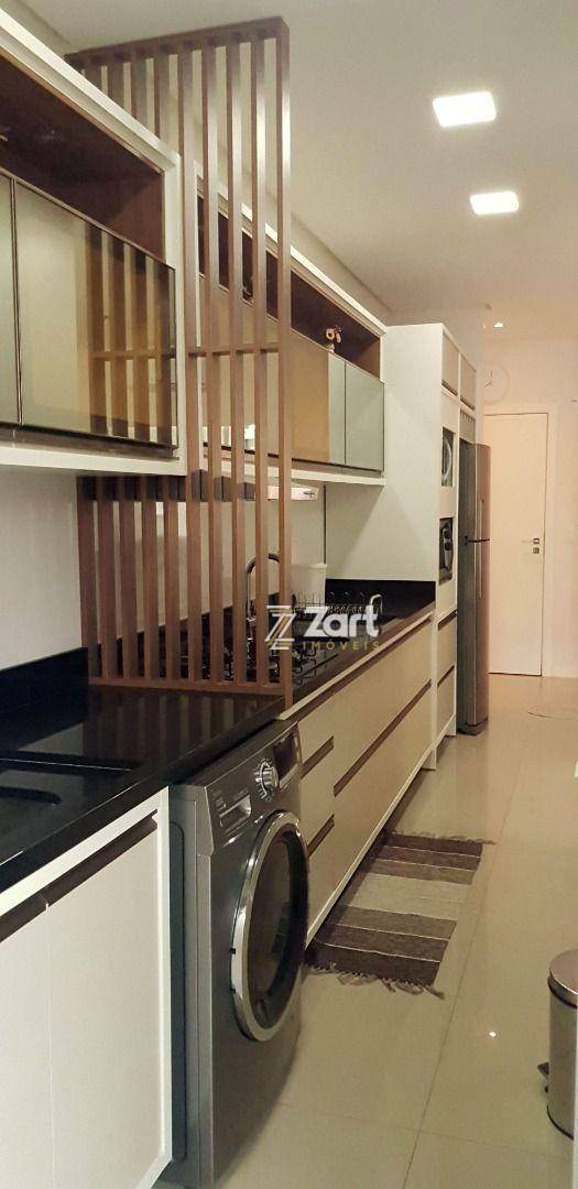 Apartamento à venda com 2 quartos, 72m² - Foto 3