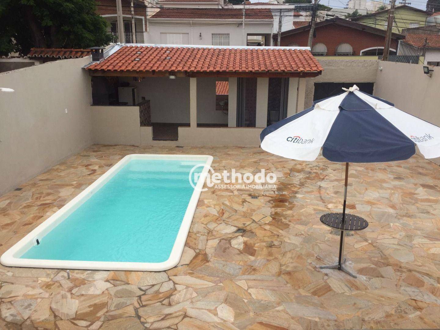 Casa à venda com 2 quartos, 237m² - Foto 1