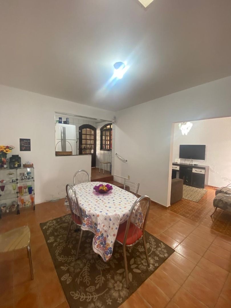 Sobrado à venda com 3 quartos, 188m² - Foto 4